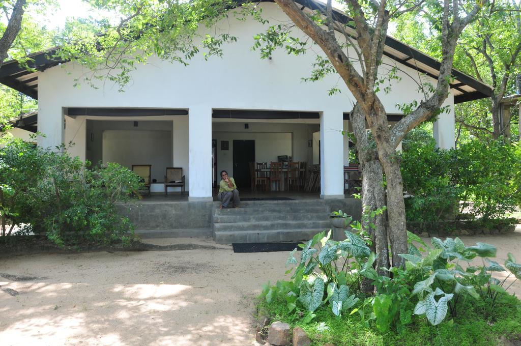 Waters Edge, Anuradhapura Quarto foto