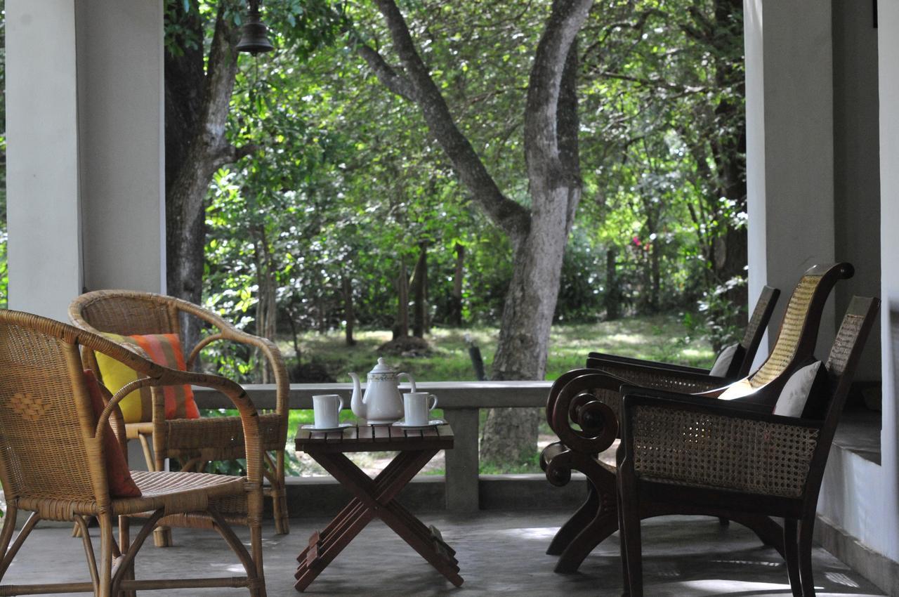 Waters Edge, Anuradhapura Exterior foto
